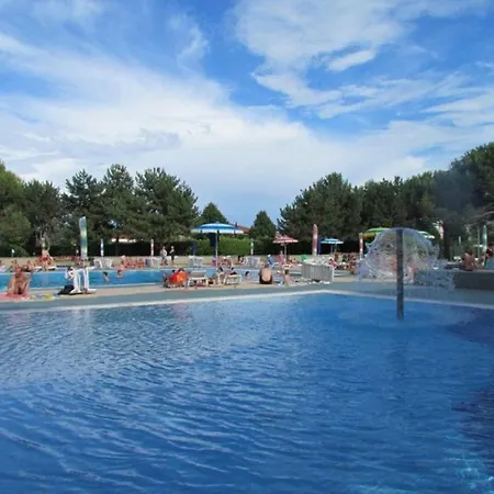 Cozy Flat For Families In With 12 Pools - Tennis- Childrens Play Area 펜션