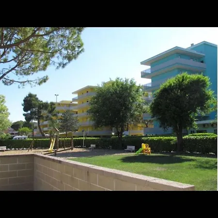 Cozy Flat For Families In With 12 Pools - Tennis- Childrens Play Area